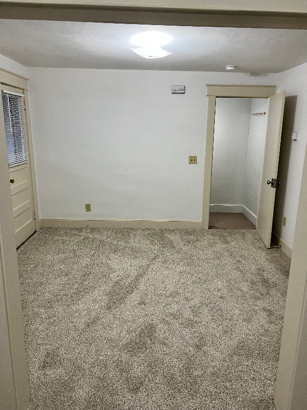 312 Grant Ave - Photo 3 of 11