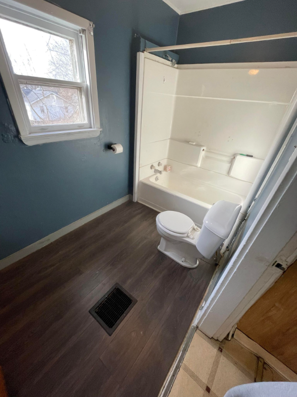 415 N 9th St - Photo 2 of 14