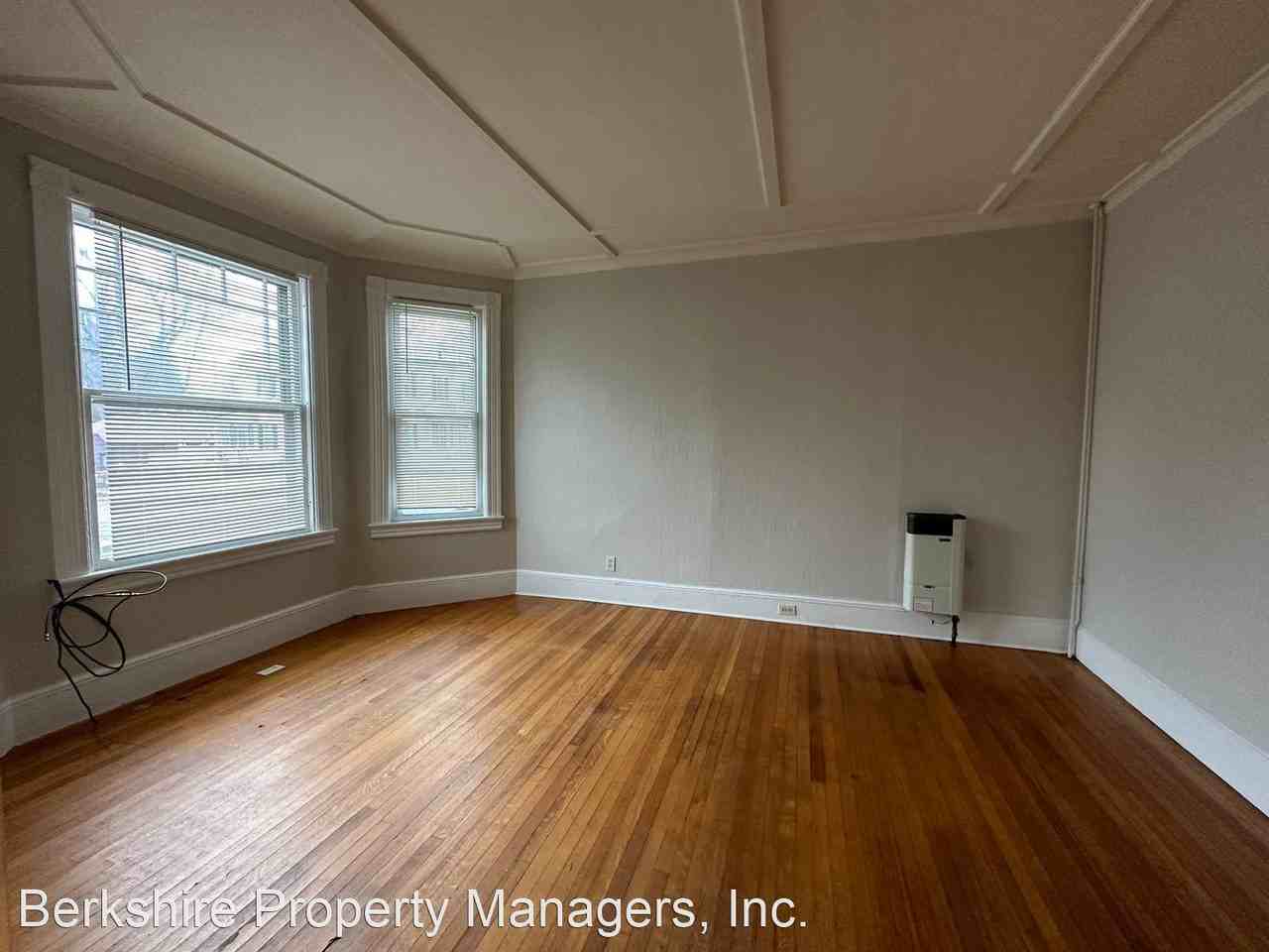 74 Meadow Street - Photo 3 of 10