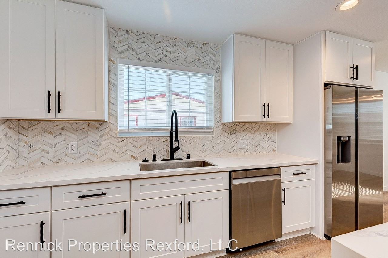 402 Rexford Dr #0 - Photo 3 of 50