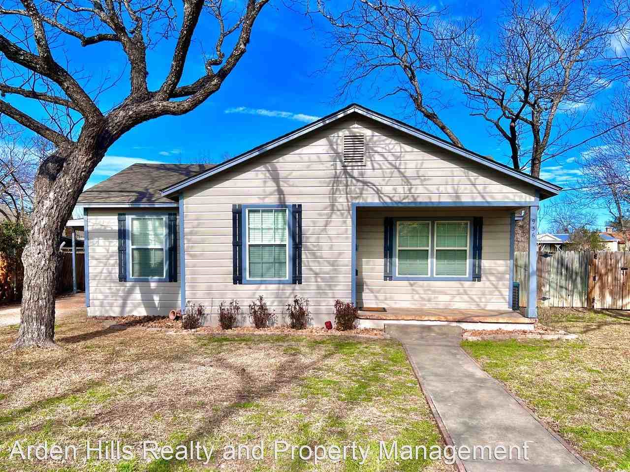 936 Garden St Apartments in Kerrville, TX 78028 Zumper