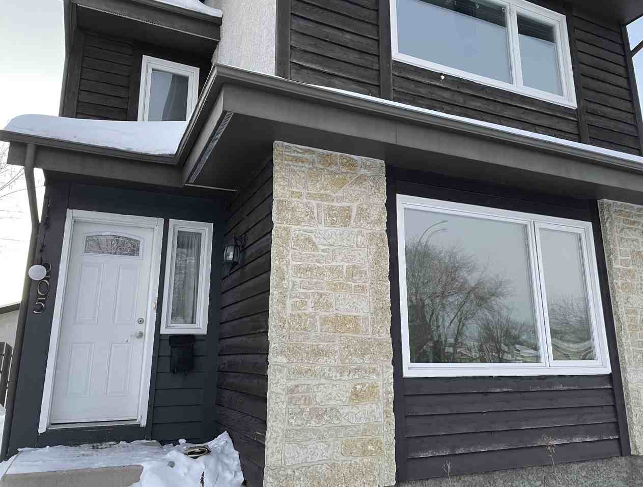 205 John Forsyth Rd, Winnipeg, MB R2N 2M3 3 Bedroom Apartment for