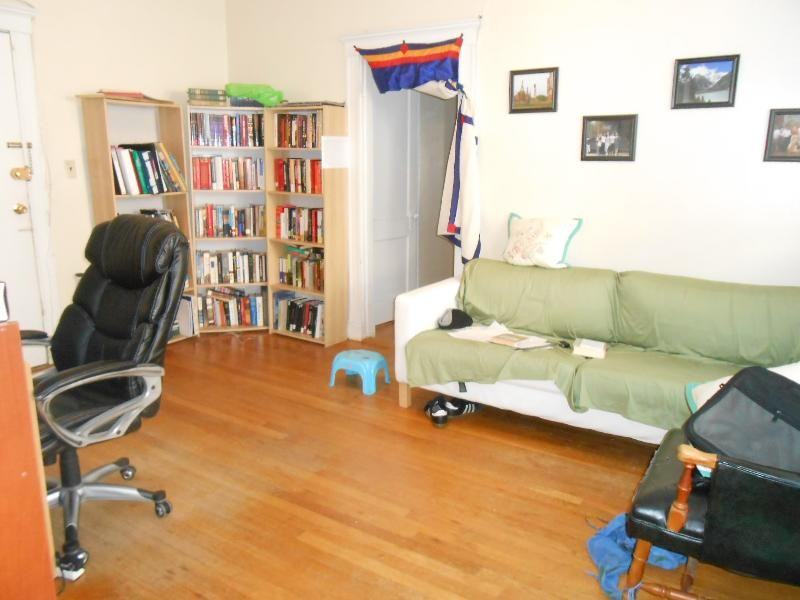 63 Woodstock Ave #9 - Photo 3 of 11