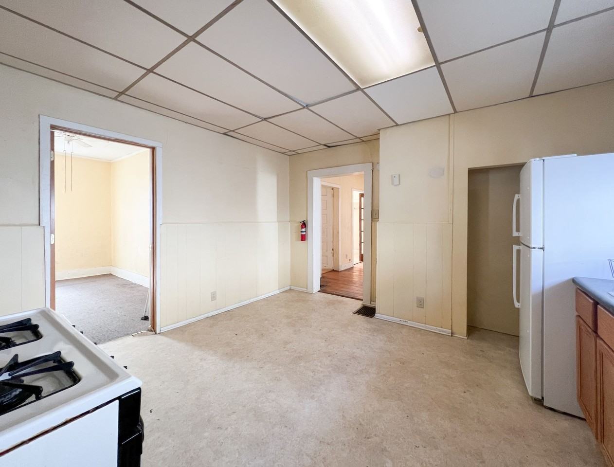 2133 N 14th St #1 - Photo 4 of 16