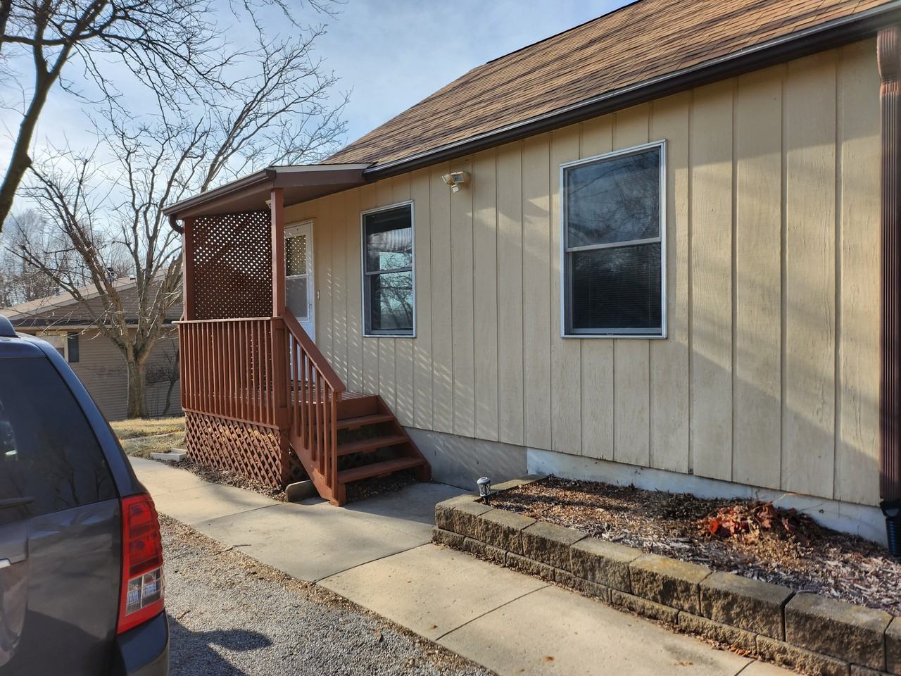 3201 Dubuque Street Northeast - Photo 2 of 25