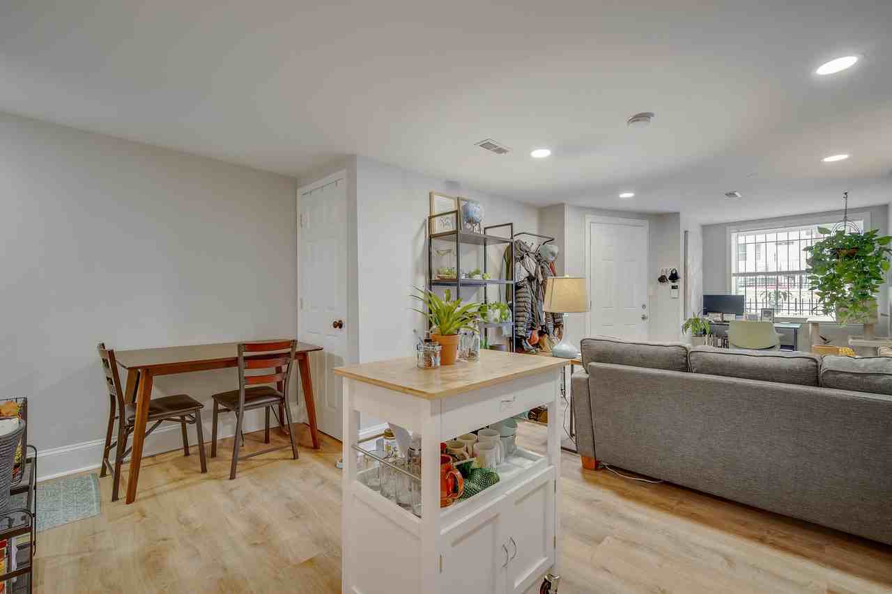 1740 N Capitol St Nw #1 - Photo 6 of 15