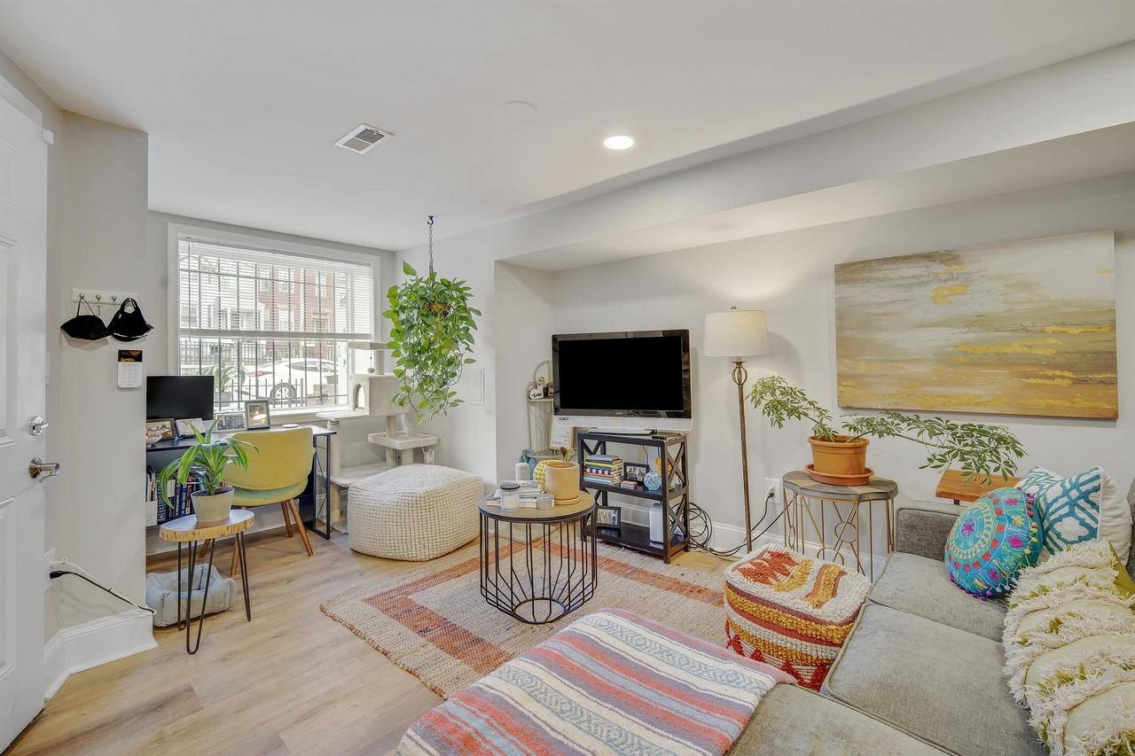 1740 N Capitol St Nw #1 - Photo 4 of 15