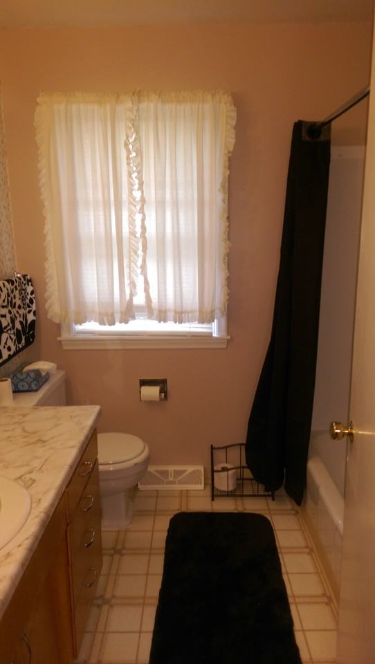 704 Allen Dr - Photo 3 of 9