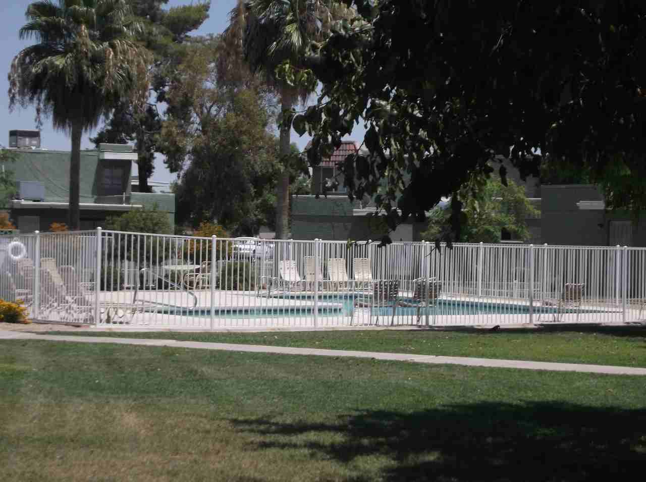 2689 W Ocotillo Rd - Photo 2 of 8