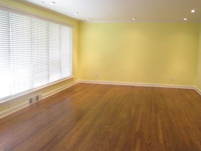 24 Ladue Manor - Photo 2 of 26