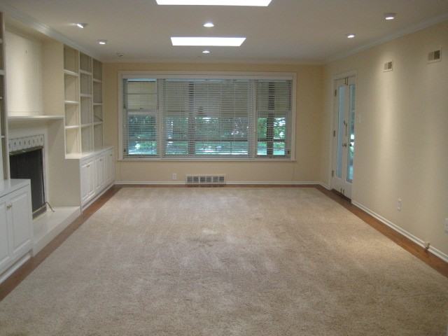 24 Ladue Manor - Photo 3 of 26