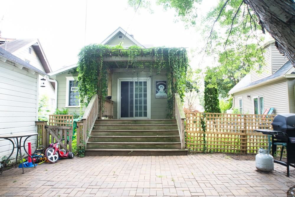 1945 Minnehaha Ave E - Photo 3 of 12