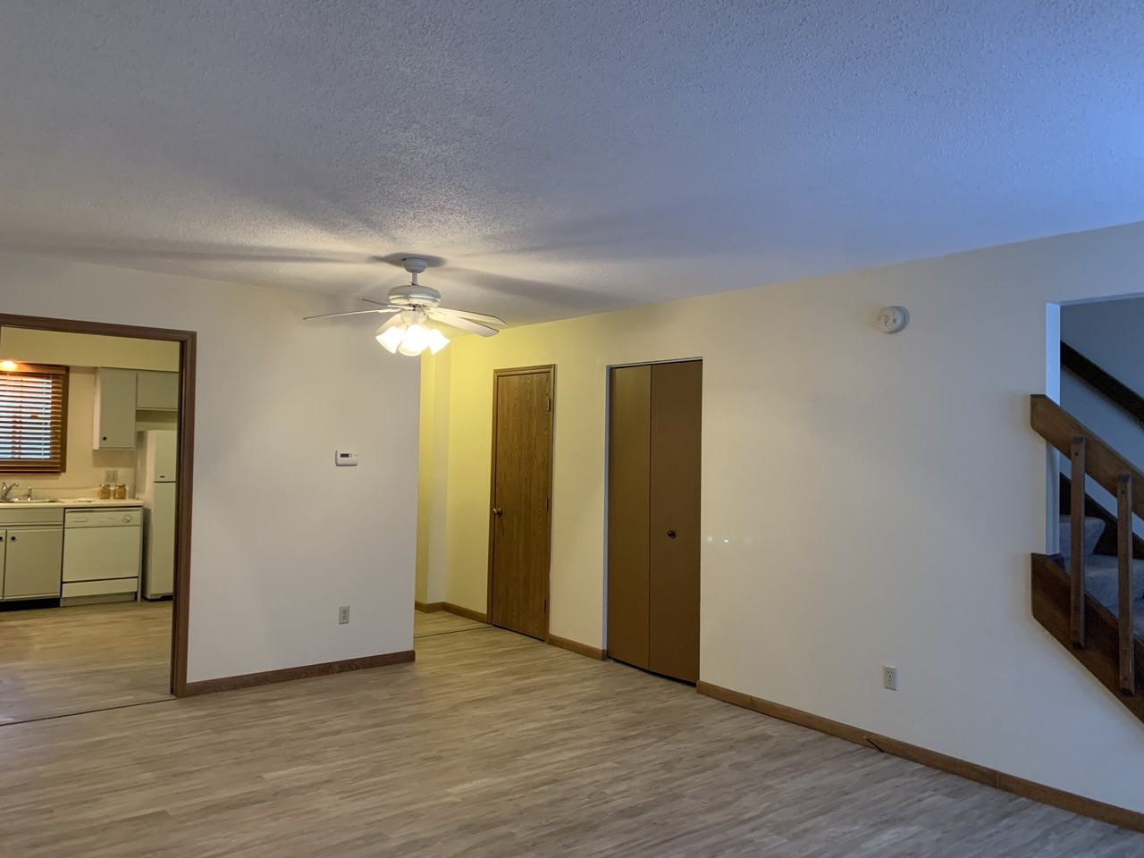 6008 Red Oak Dr - Photo 6 of 19
