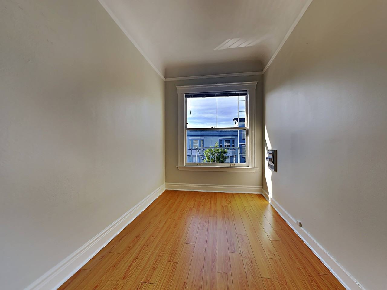 410 Pierce St - Photo 5 of 6