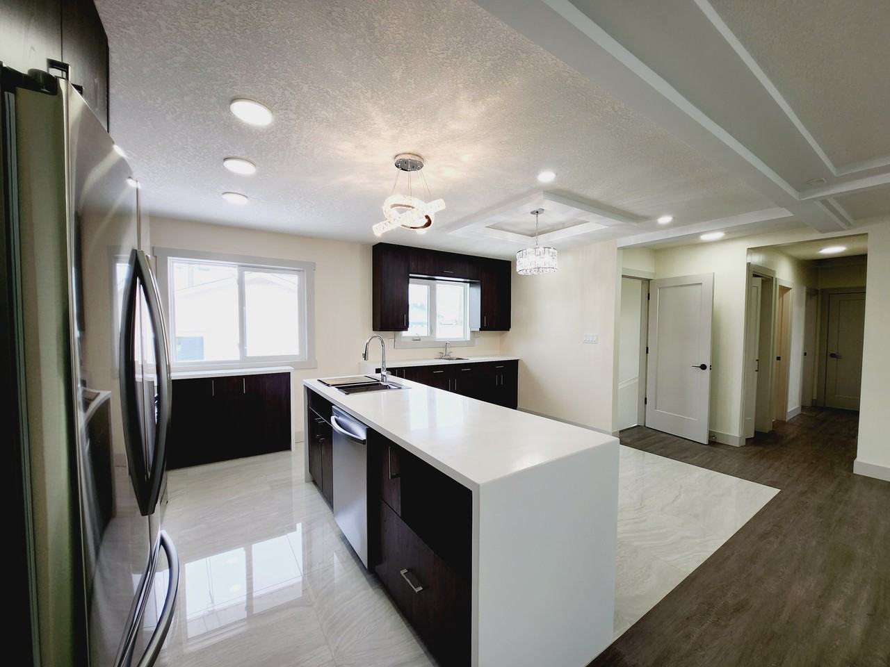 13523 83 St Nw - Photo 3 of 37