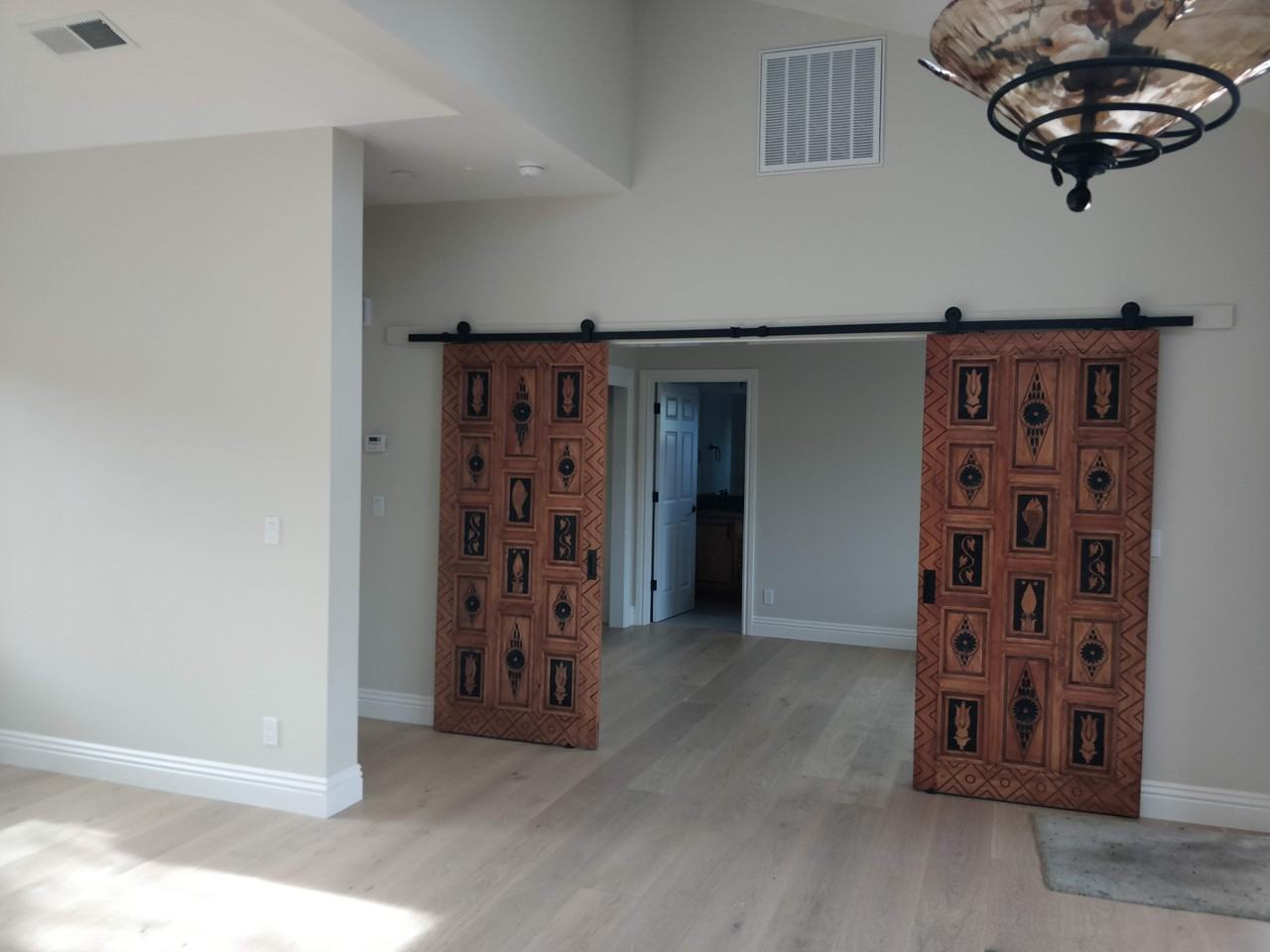 16082 Shannon Road - Photo 3 of 19