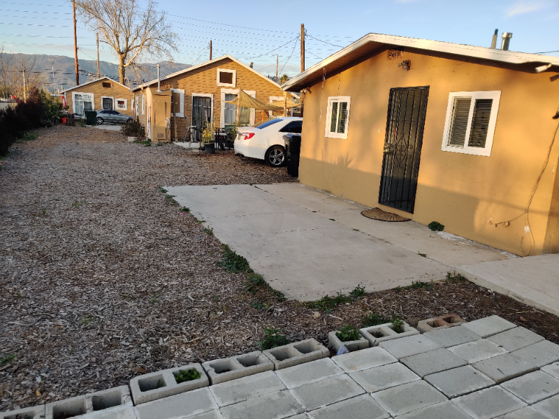 949 E 3rd St - Photo 3 of 14