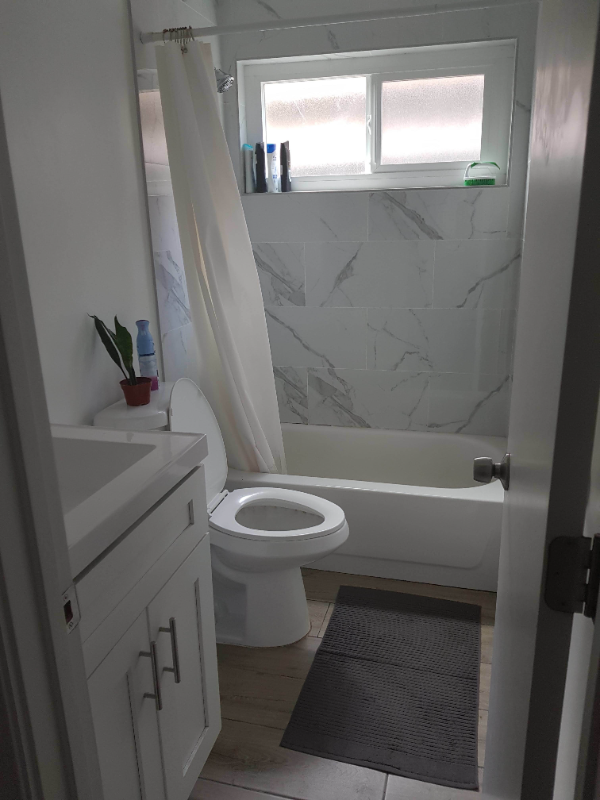 2314 10th St #D - Photo 7 of 17