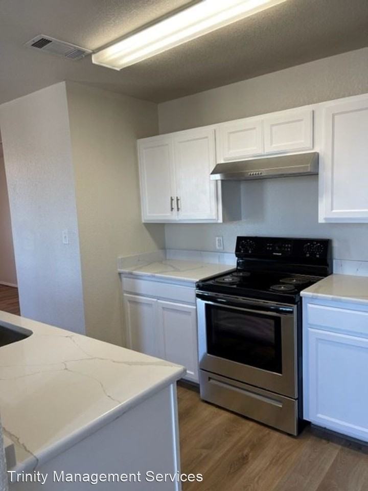 753 Olive Branch Rd - Photo 3 of 16