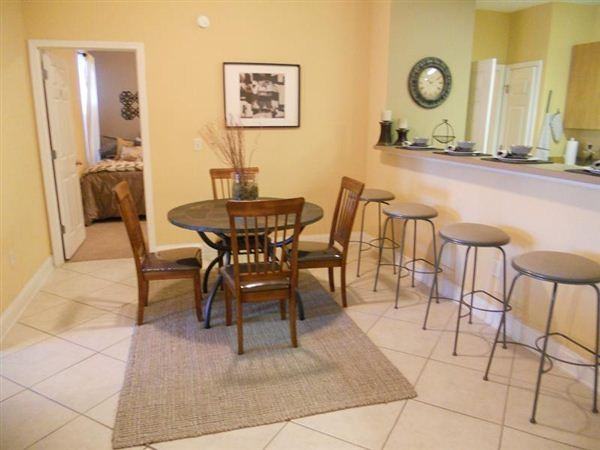 Campus Club - Photo 3 of 10