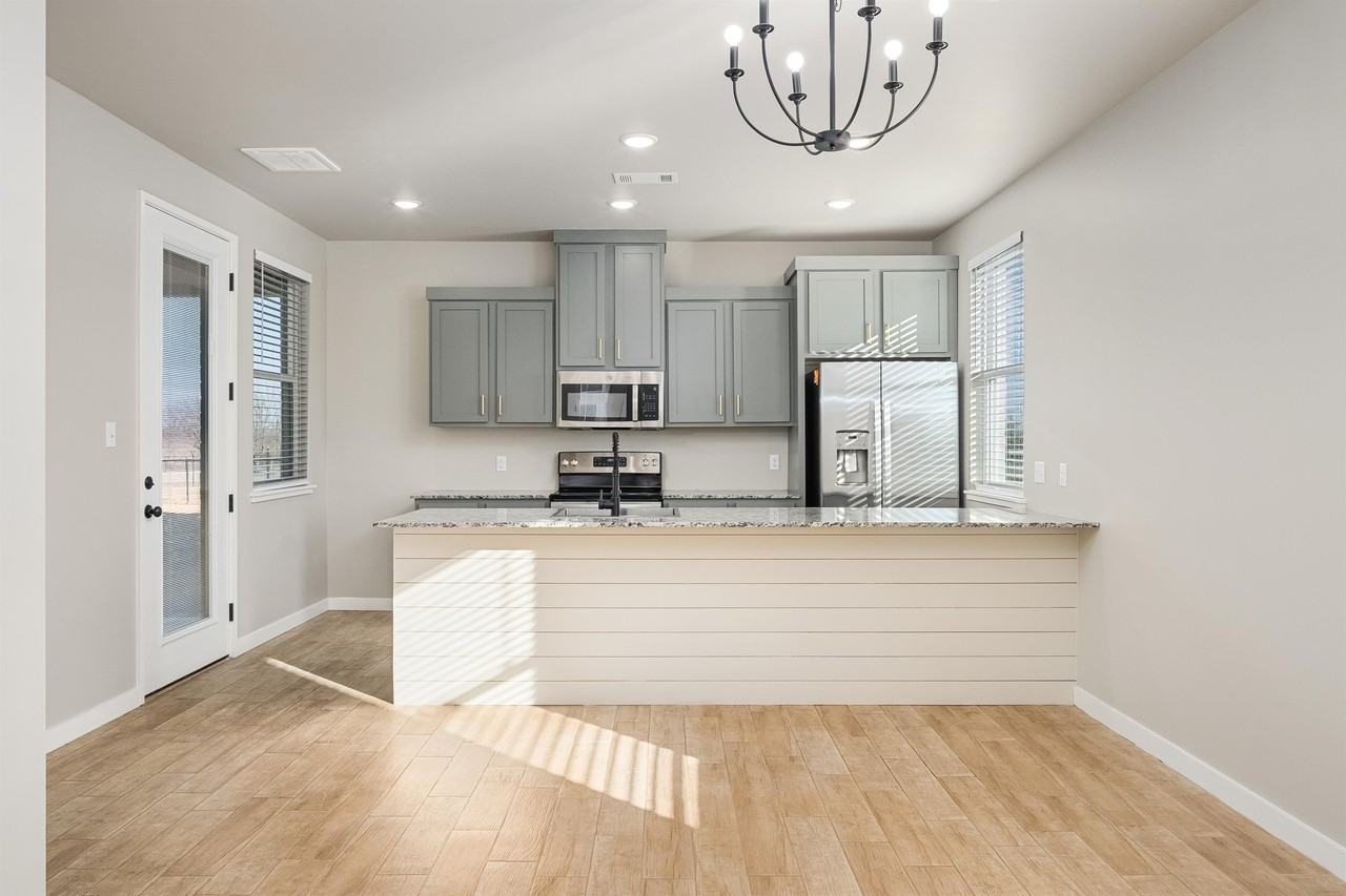 Jupiter Ln #602 - Photo 7 of 13