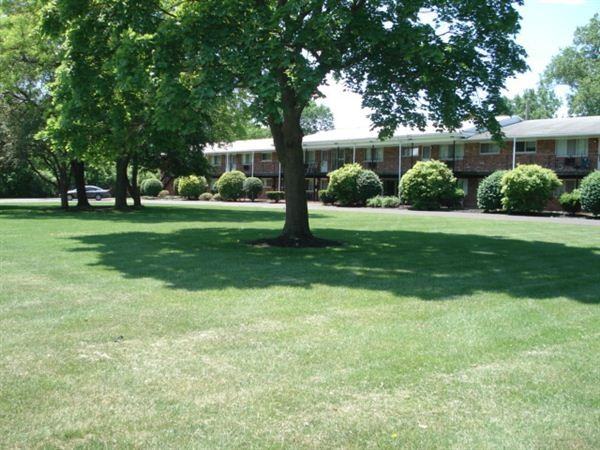 Newburgh Colonial - Photo 2 of 4