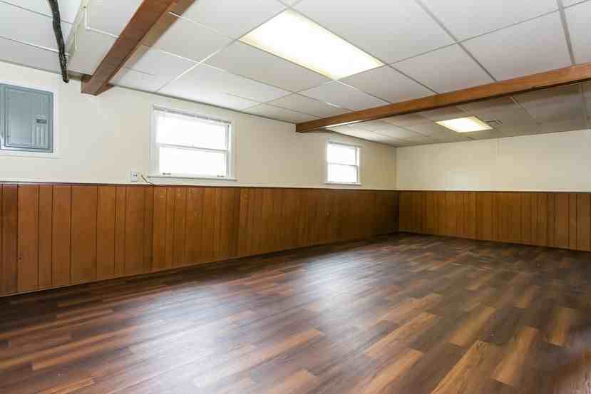 300 N Park Dr - Photo 3 of 15