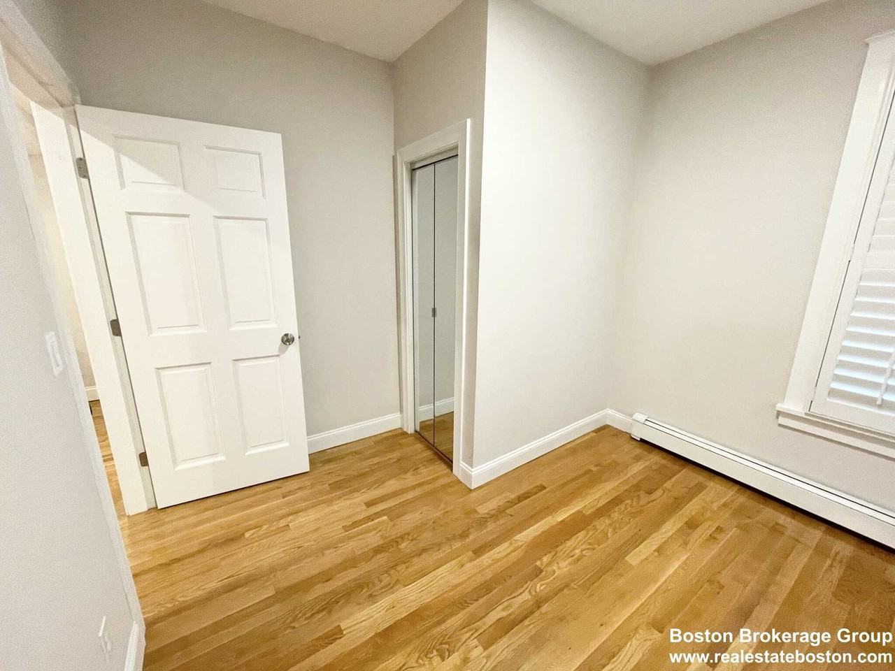 P St - Photo 7 of 18