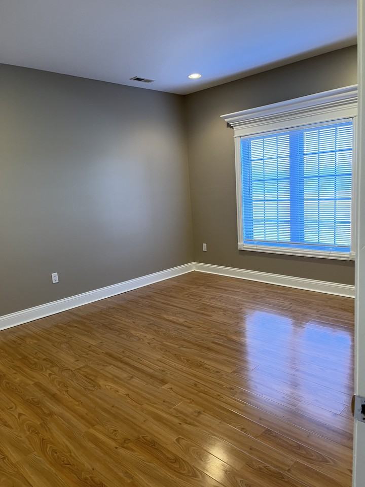 7518 Lions Gate Parkway #7518 - Photo 3 of 8