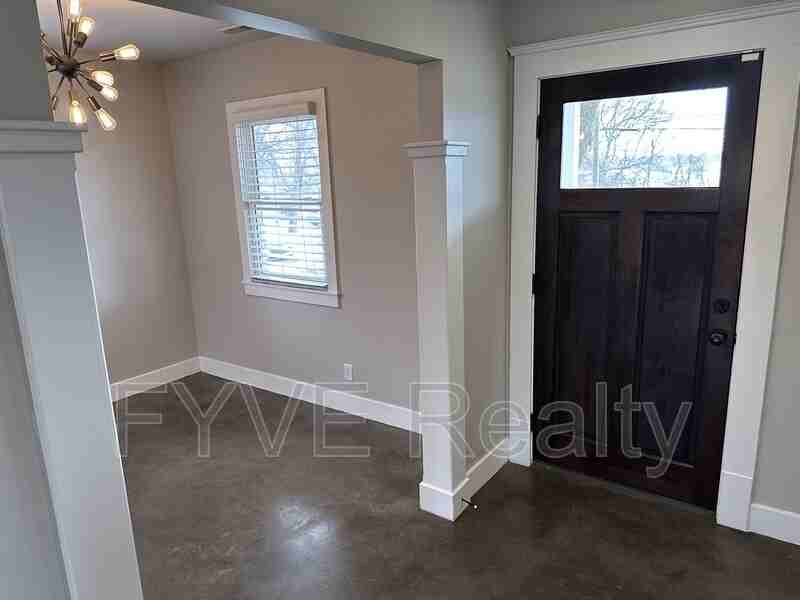 548 Veritas St - Photo 3 of 21