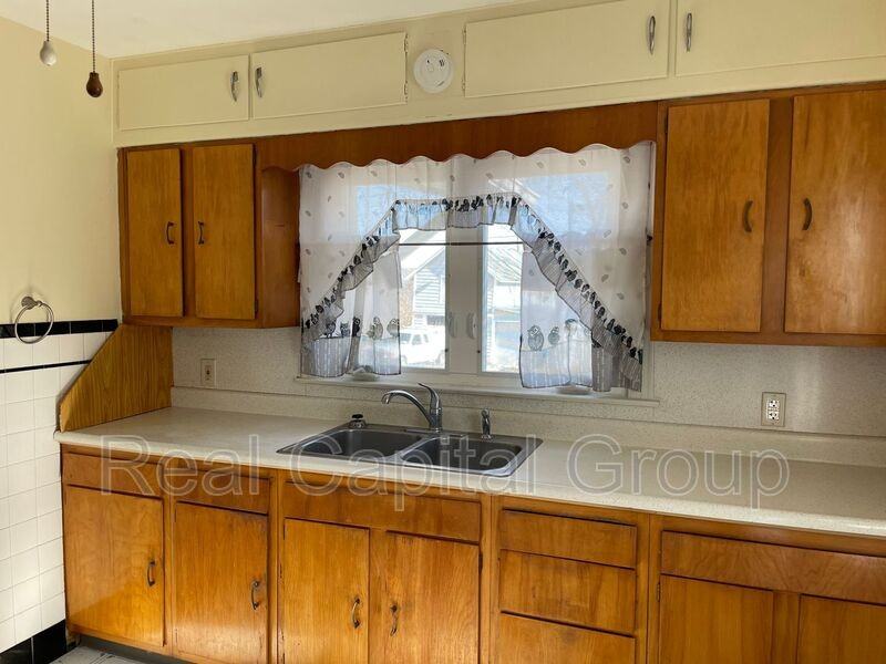 100 Severson Ave - Photo 3 of 9