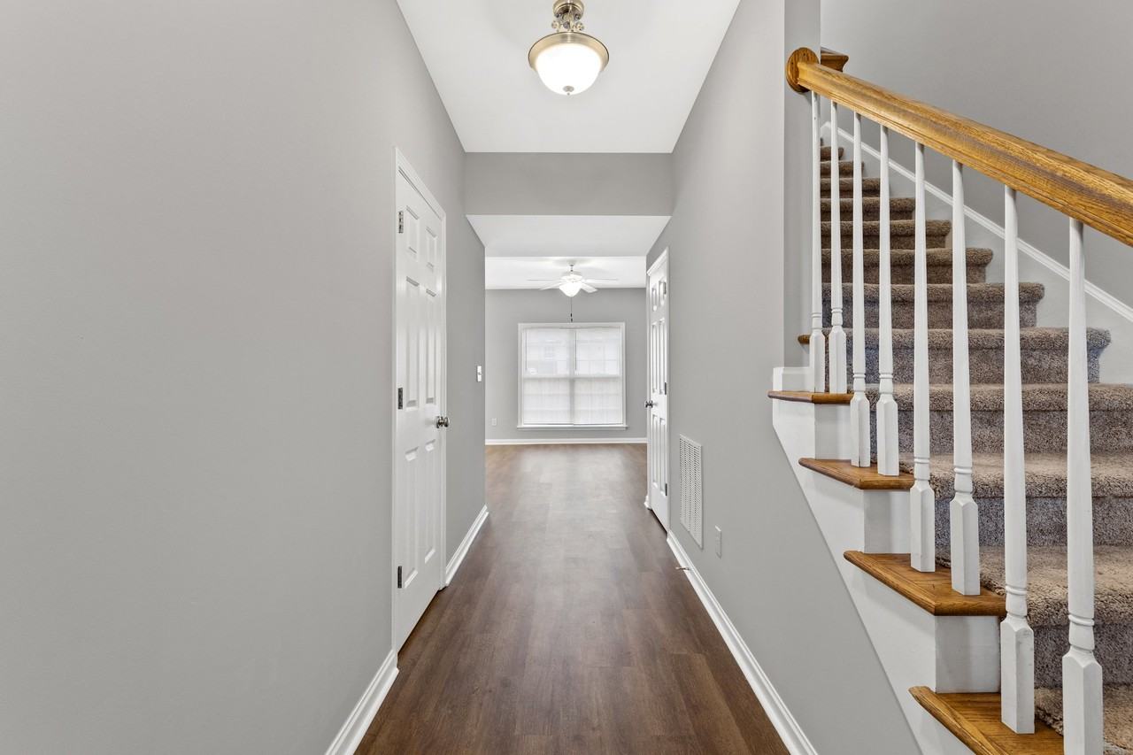 136 Lowell Ct #1 - Photo 4 of 23