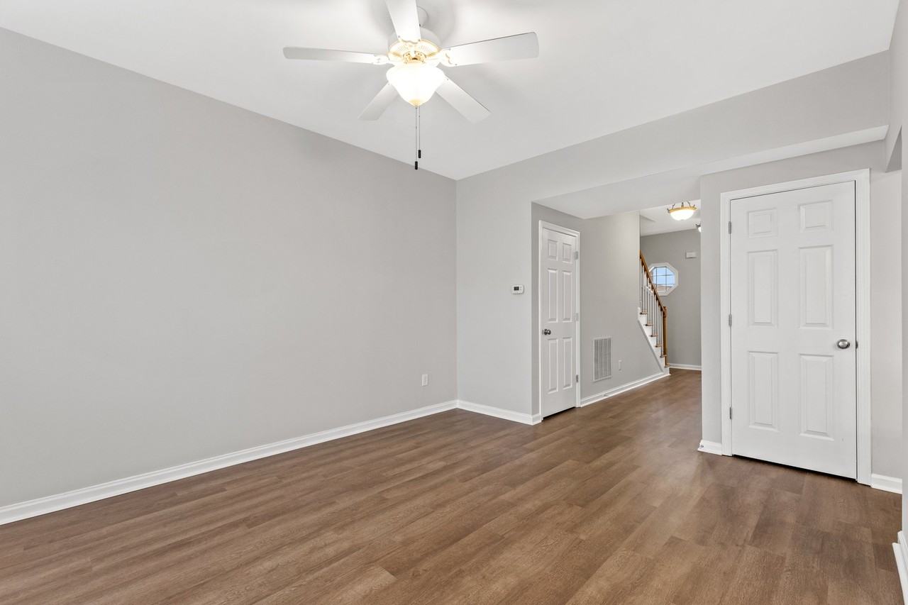 136 Lowell Ct #1 - Photo 5 of 23