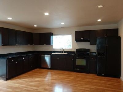 1407 N Cherry St #1 - Photo 3 of 26