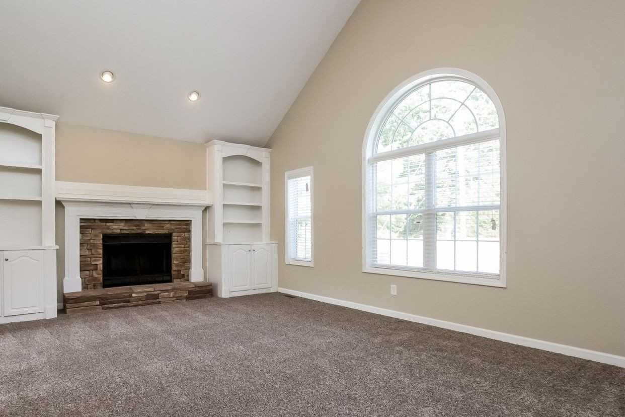 425 Campbell Trl Se - Photo 3 of 18