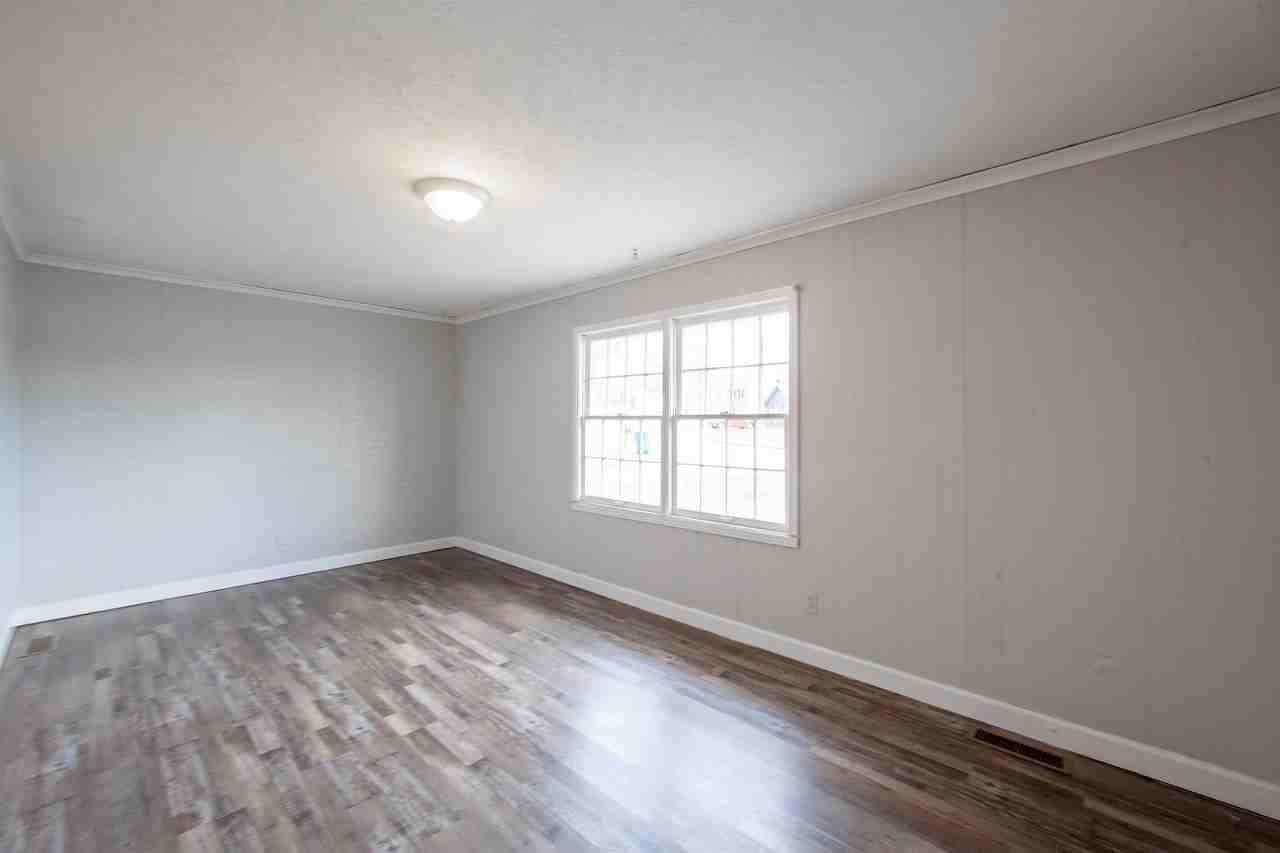 69 Carolane Dr #R - Photo 2 of 6