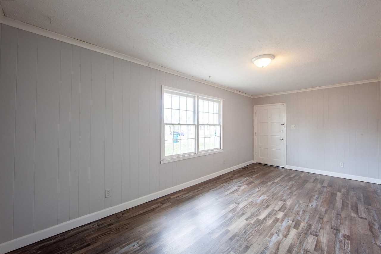 69 Carolane Dr #R - Photo 5 of 6