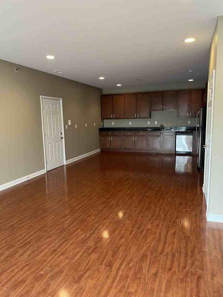 7405 Lions Gate Parkway #7405 - Photo 2 of 11