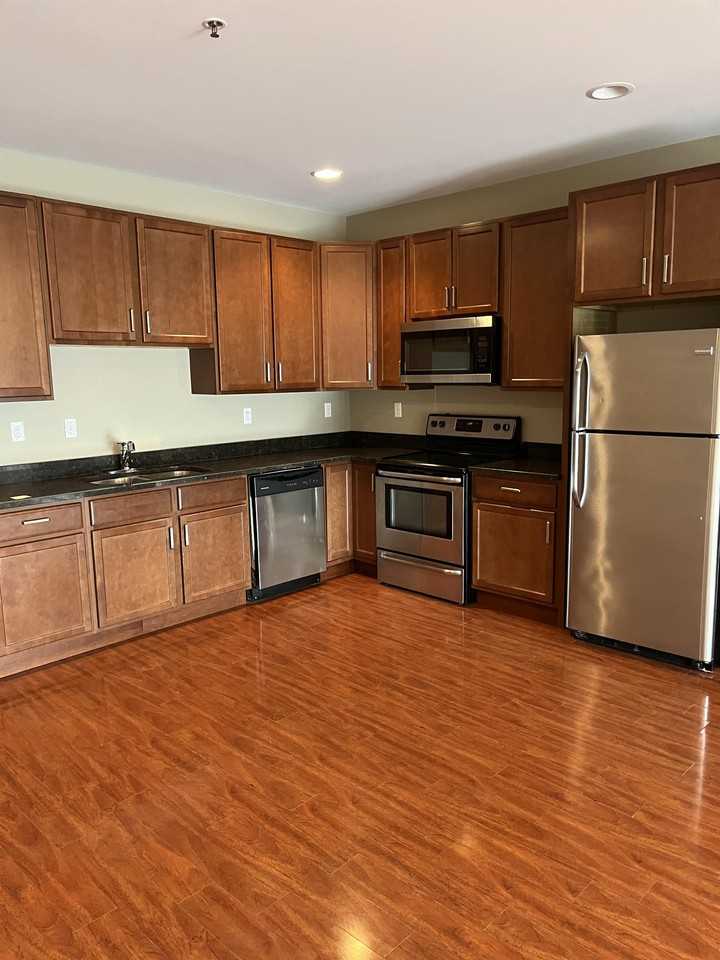 7405 Lions Gate Parkway #7405 - Photo 3 of 11