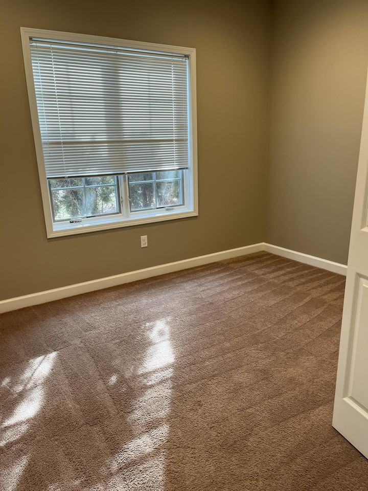 7405 Lions Gate Parkway #7405 - Photo 5 of 11