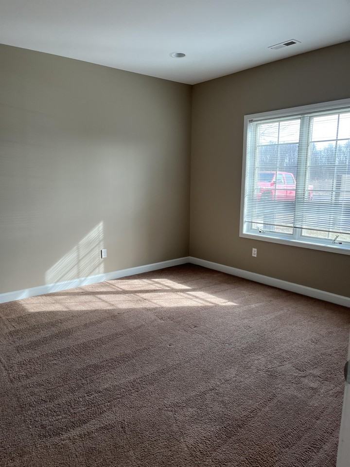 7405 Lions Gate Parkway #7405 - Photo 7 of 11