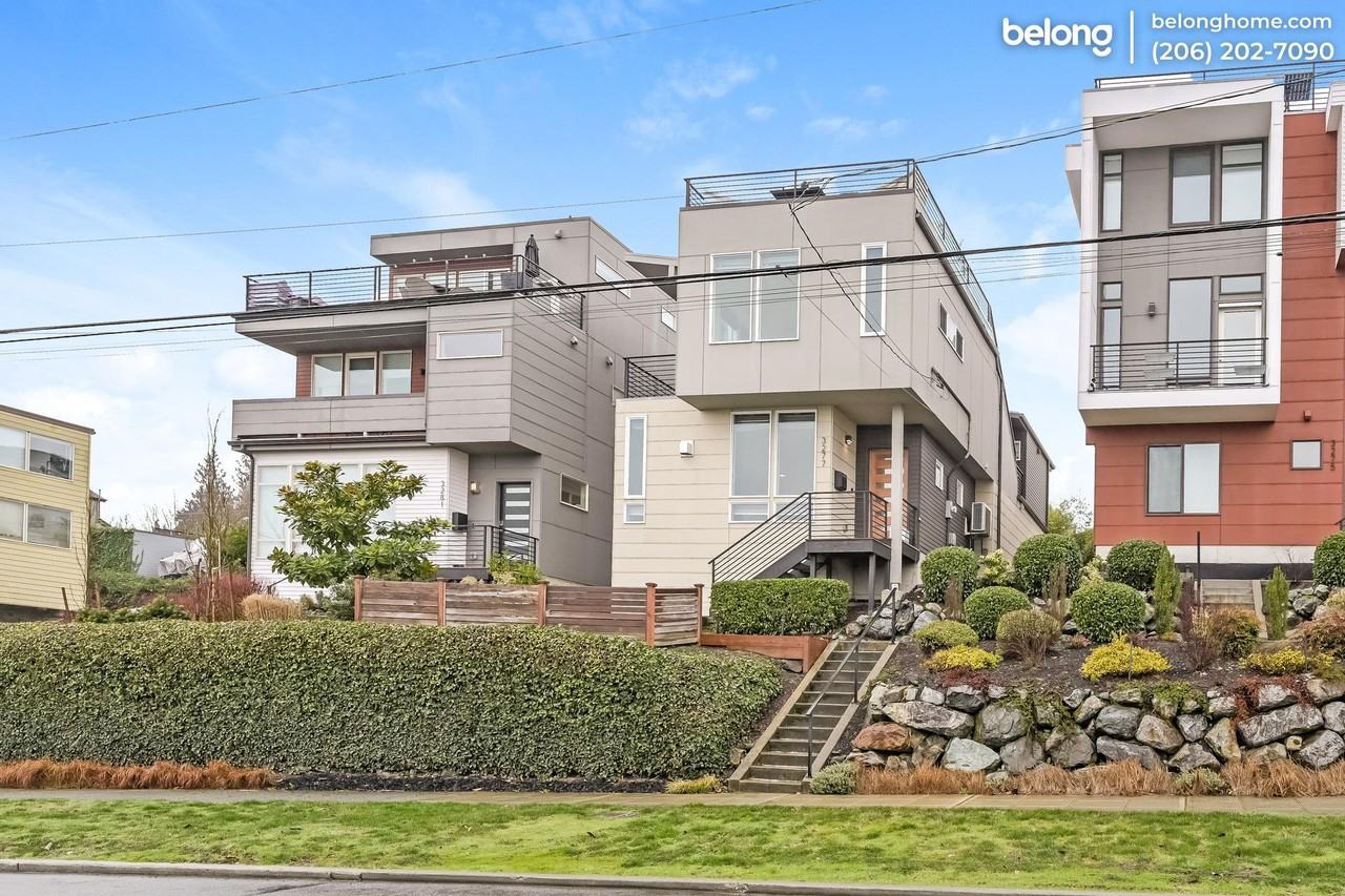 3277 37th Ave Sw - Photo 2 of 31