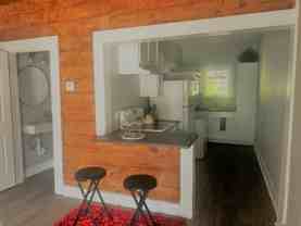 715 W Hollywood Ave #1 - Photo 1 of 1