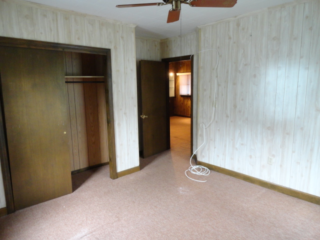 620 Somerville St - Photo 6 of 8