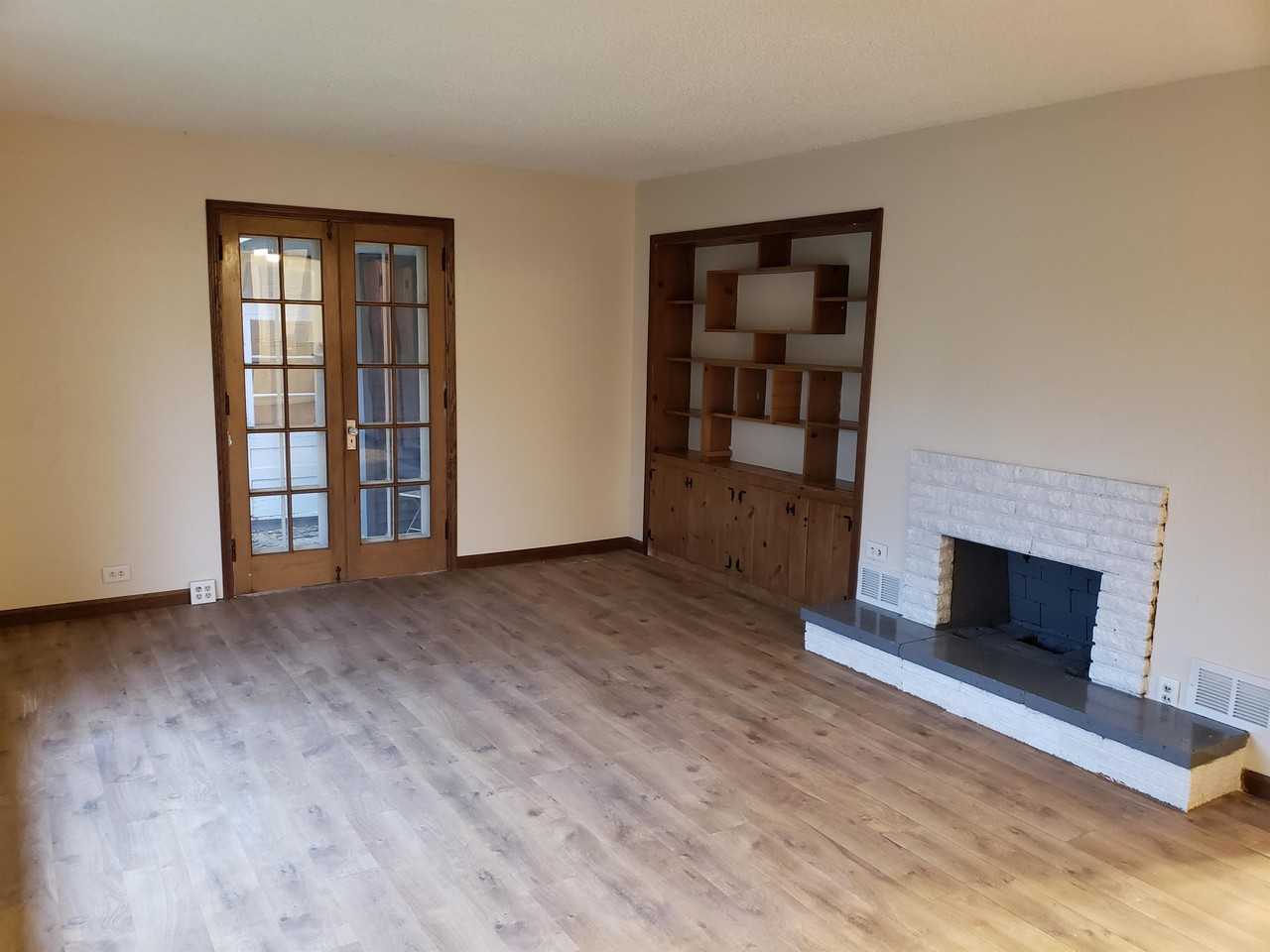 1251 7th Ave Se #1 - Photo 2 of 17