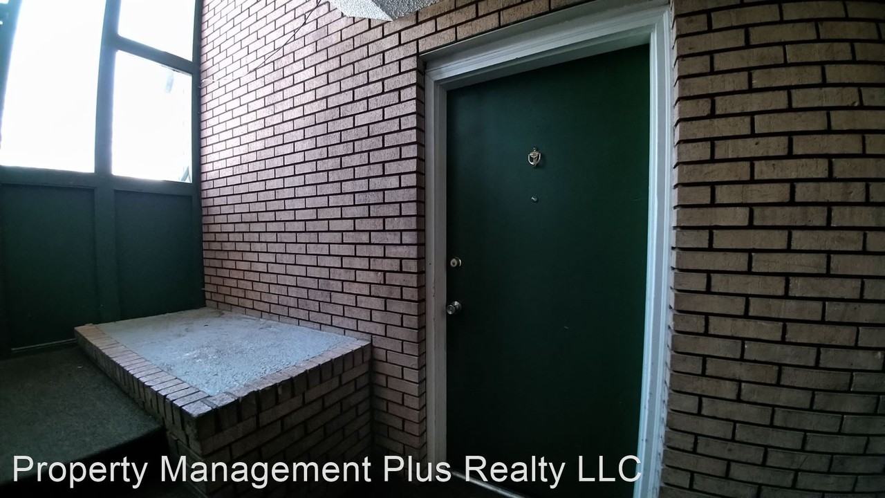 1344 S Coffman St - Photo 3 of 14