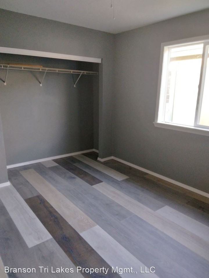 Three Bedroom Duplex - Photo 3 of 13