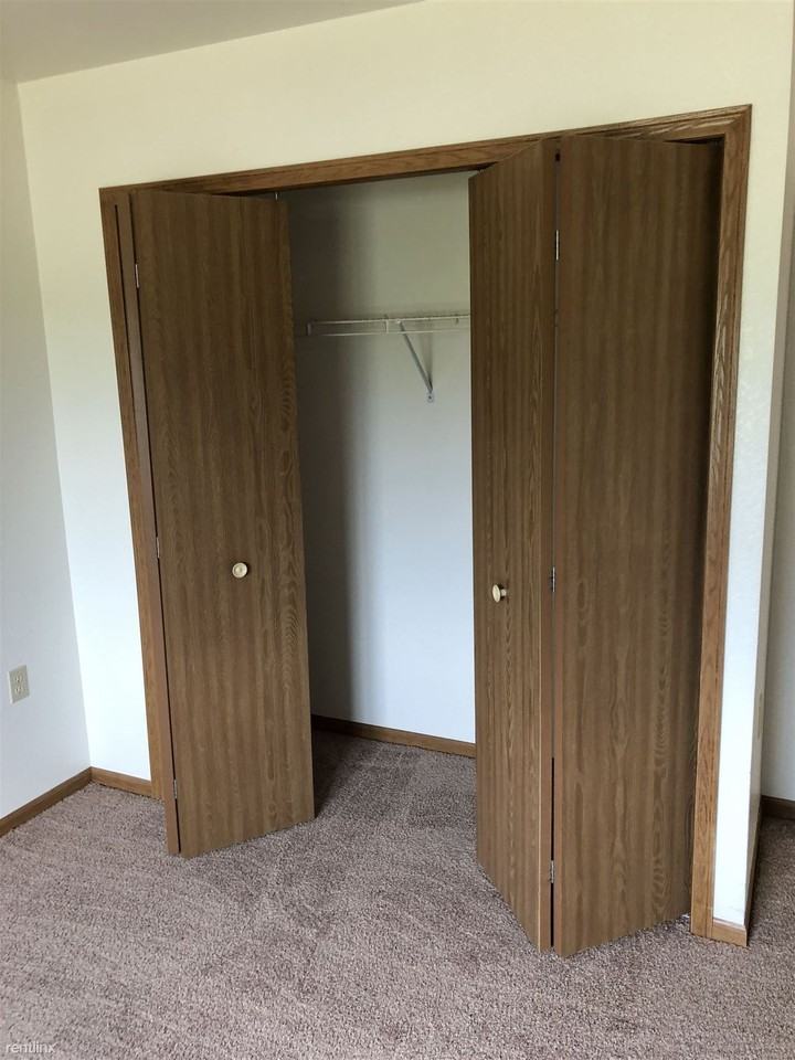 Orchard Place Manor Senior Apartments - Photo 3 of 4