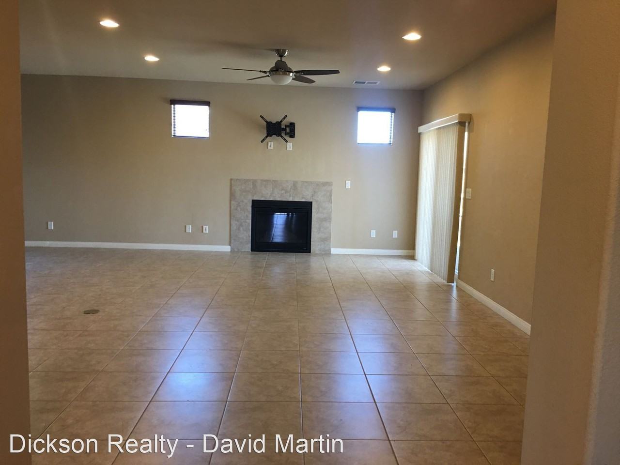 522 San Carlos Dr - Photo 2 of 8