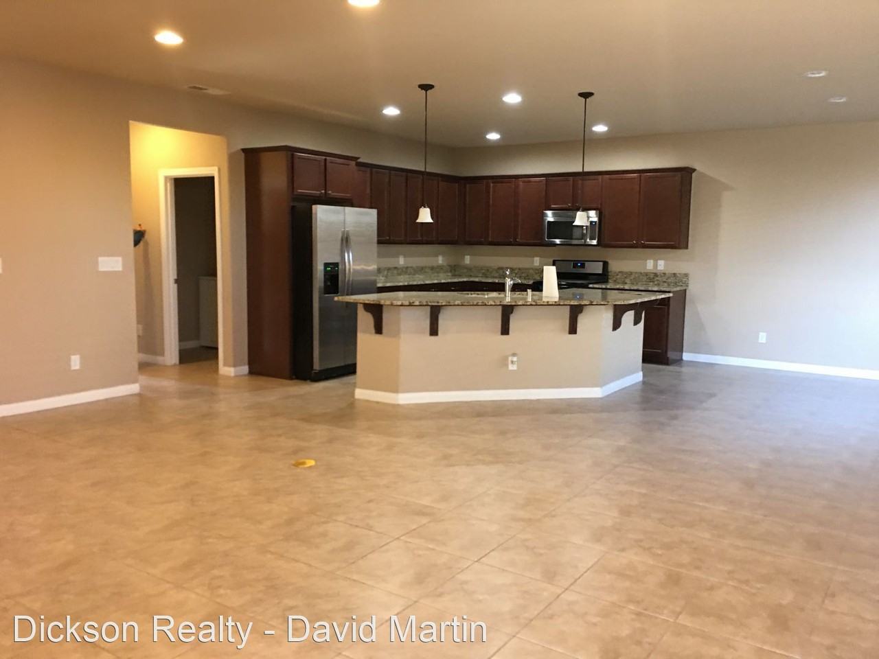 522 San Carlos Dr - Photo 3 of 8